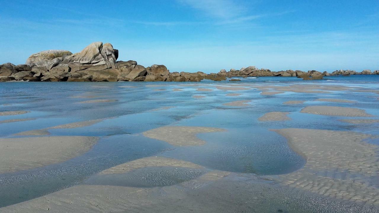 La Grange Aux Lievres, Gites Kerdoel Cléder Zewnętrze zdjęcie